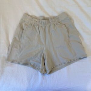 Lululemon LA Side Panel High Rise Short Size 8